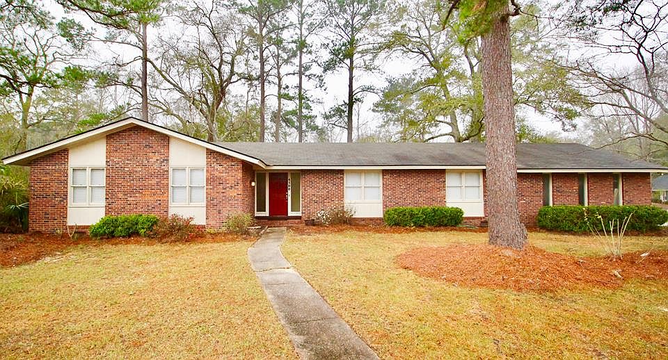 1st image of 4100 Quail Hollow Cir
