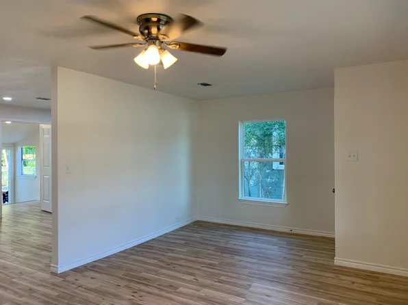 820 W Crawford St, Denison, TX 75020