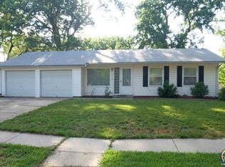 3019 SW Burnett Rd, Topeka, KS 66614