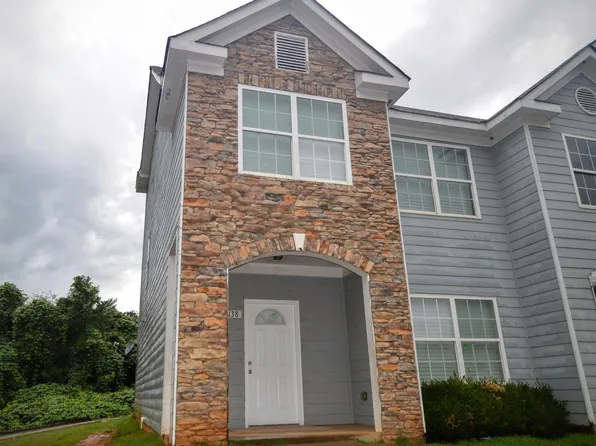 138 Nizzear Ln, Carrollton, GA 30117