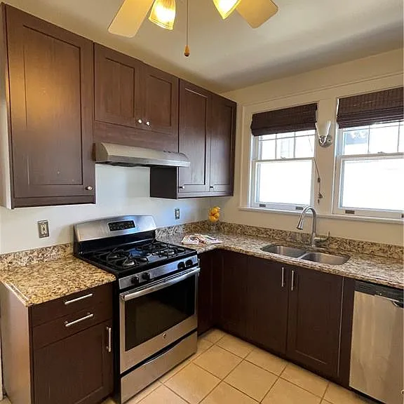 126 W Randall Ave — Photo 5