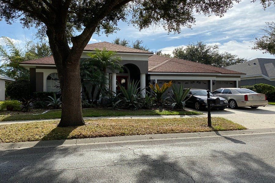1st image of 19112 Autumn Woods Ave