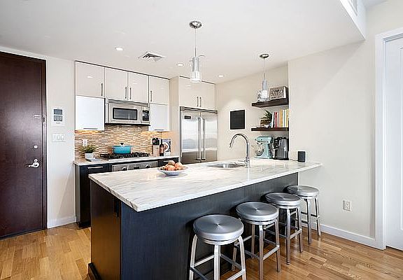 3rd image of 500 4th Ave APT 3B