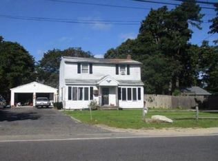 25 Ludlam Ave, Riverhead, NY 11901
