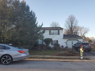 2445 Heather Rd, York, PA 17408