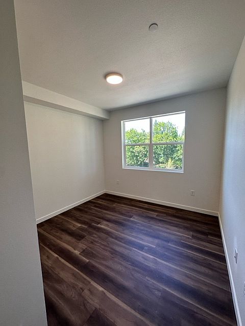 2nd image of 5605 NE 68th Ave #1