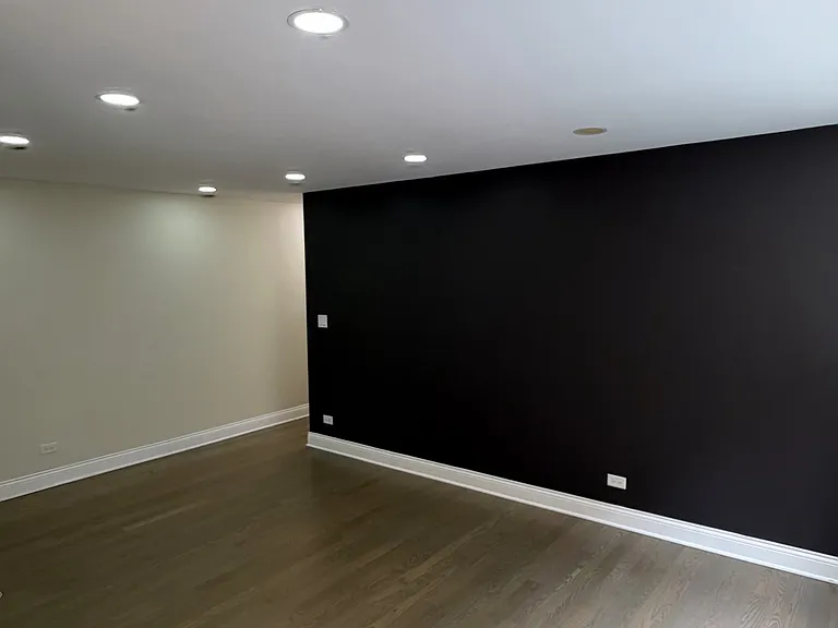 7306 N Winchester Ave #301 — Photo 3