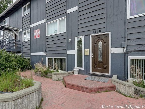 4th image of 11540 Heritage Ct