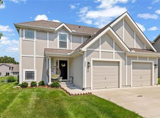 506 W Lawrence St, Spring Hill, KS 66083