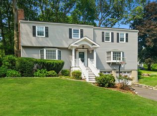 20 Possum Cir, Norwalk, CT 06854