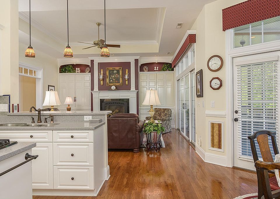 1st image of 43 Tudor Crescent Ct