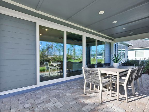 Whitestone Covered Lanai