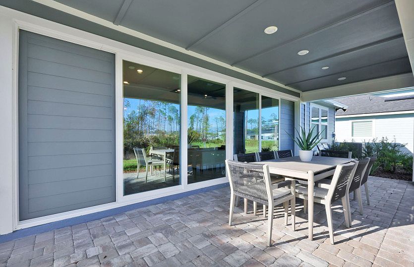 Whitestone Covered Lanai