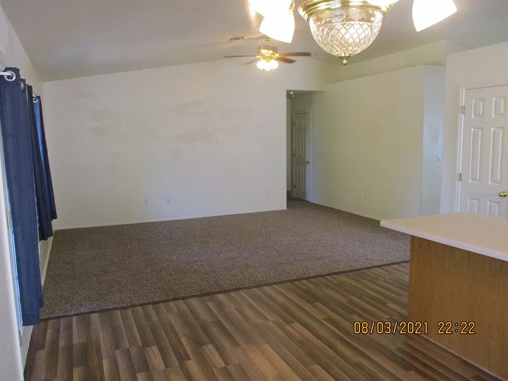 3 bed, 1512 sqft, $2,000 — Photo 3