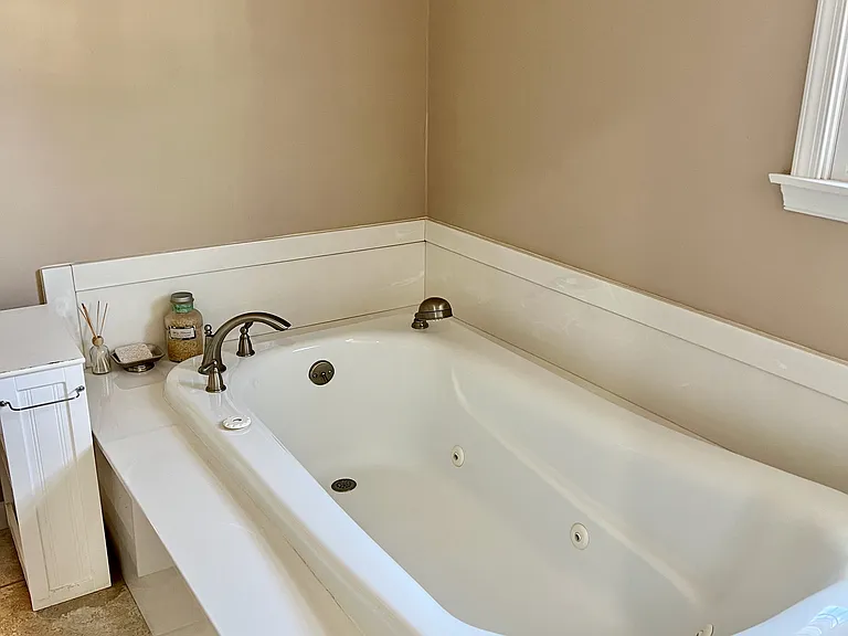 1427 New Burton Rd — Photo 10