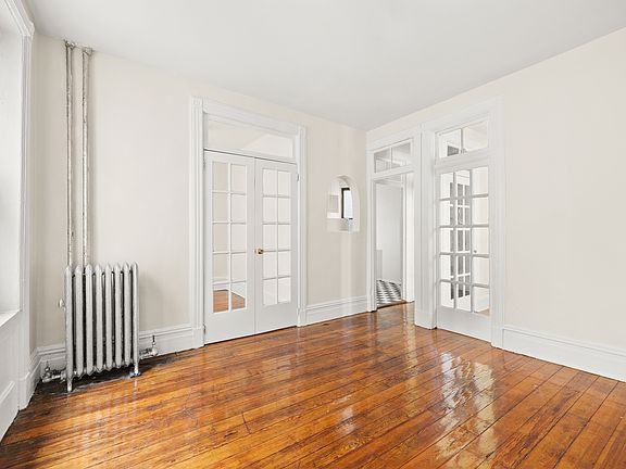 3rd image of 268 W 12th St APT 3R