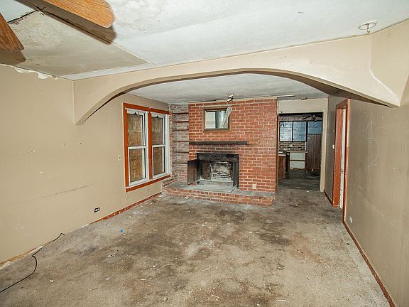 5th image of 822 S C St