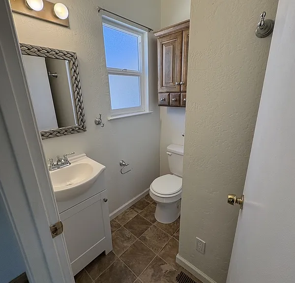 7631 Adrian Dr — Photo 19