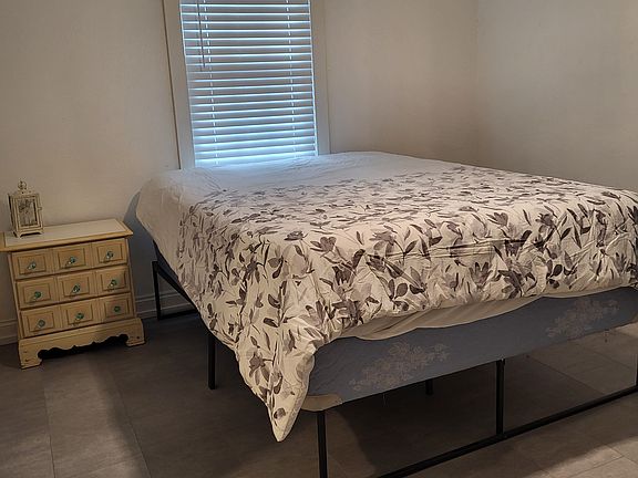 5th image of 1005 N Devilliers St