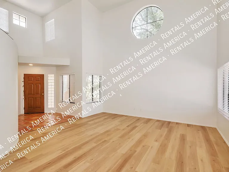 1150 W Masters Cir — Photo 8