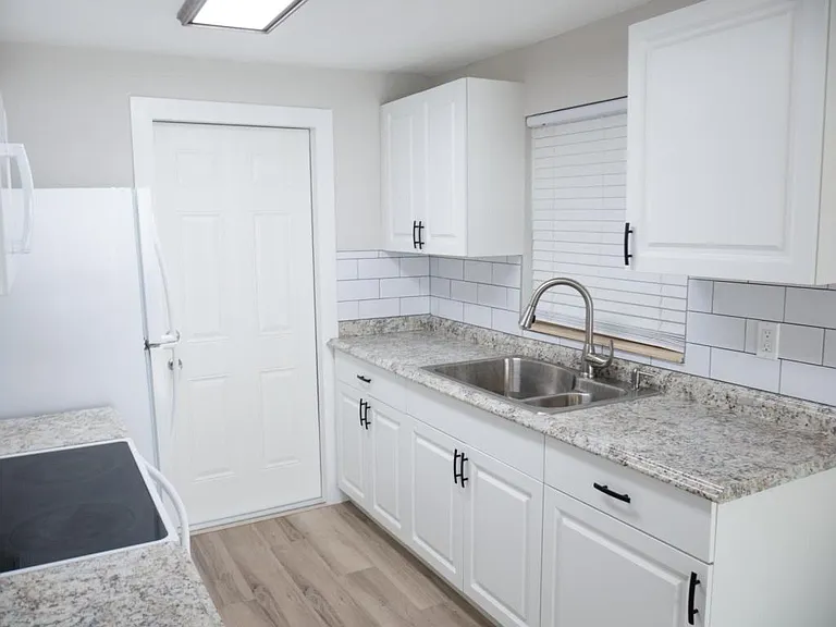 1526 Wood Rd — Photo 12