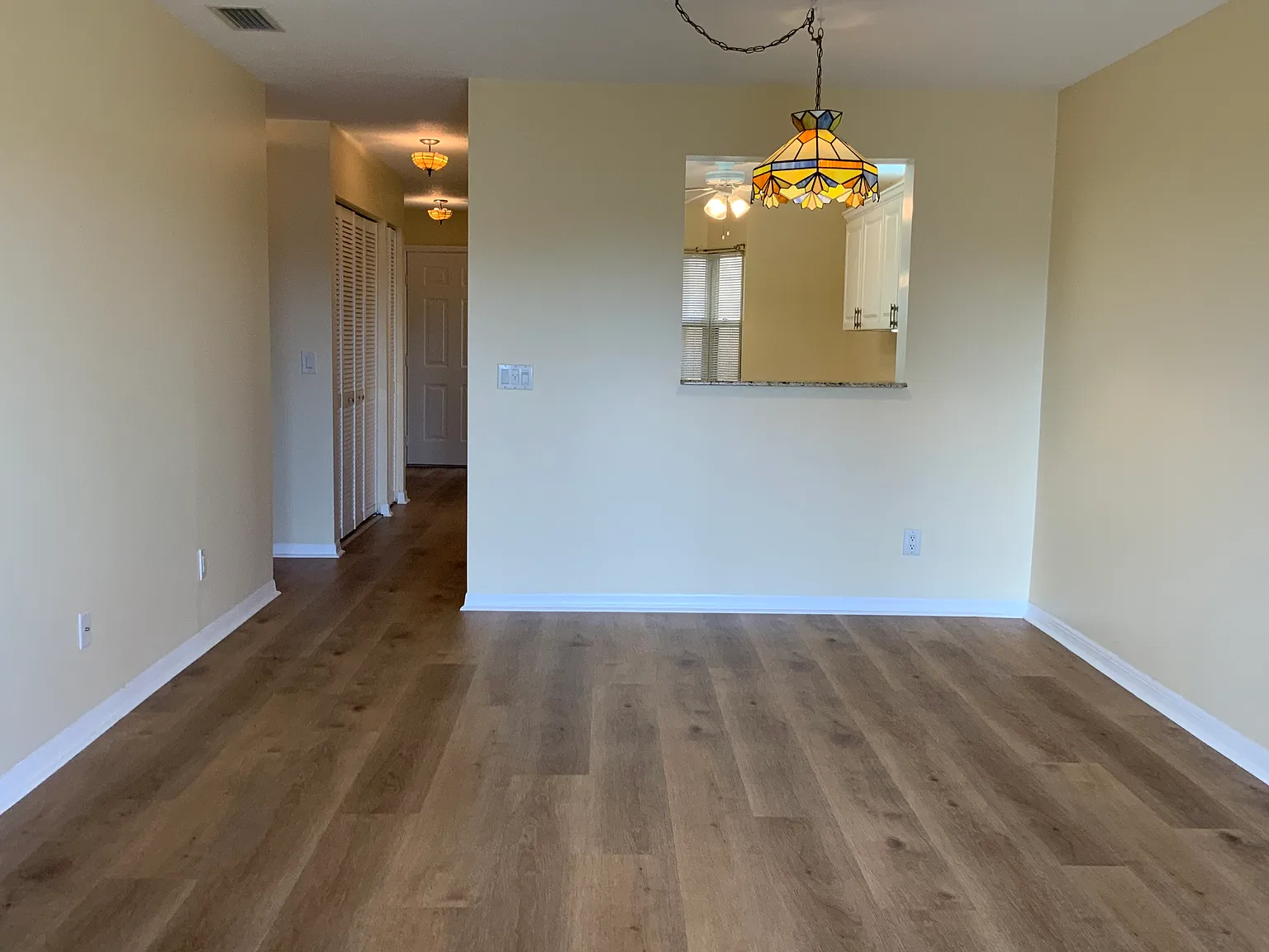397 Grove Isle Cir — Photo 4