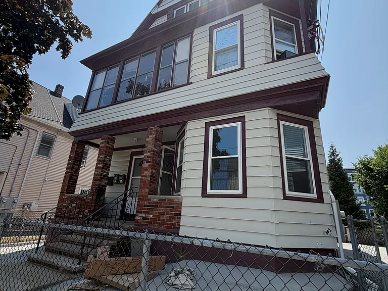30 Valley St #1 — Photo 10