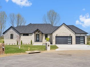 104 Niblick Ct, Republic, MO 65738