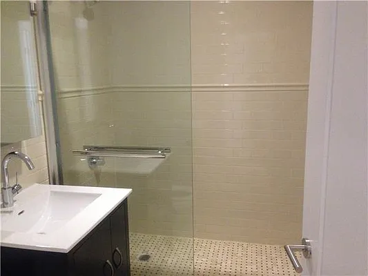 Rented by Kian Realty | media 13