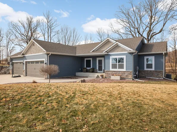 697 Jansen Ave SE, Hanover, MN 55341