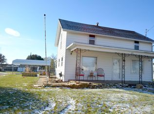 1427 E Haynes Ave, Centerville, IA 52544