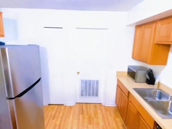 3rd image of 6379 Hunter Pointe St