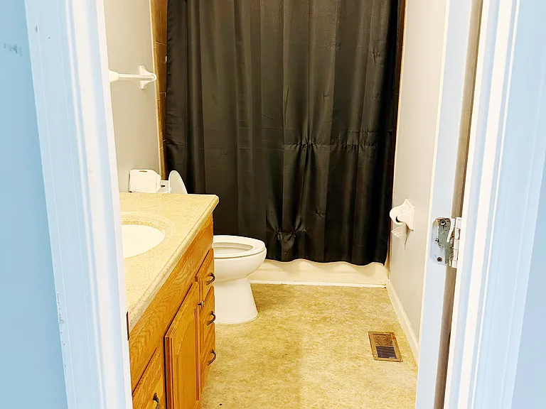 2133 Cheshire Dr — Photo 9