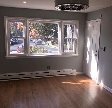 4th image of 830 Seymour Ave