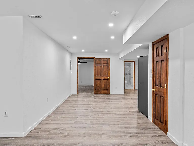 1255 Brentwood St #2 — Photo 9