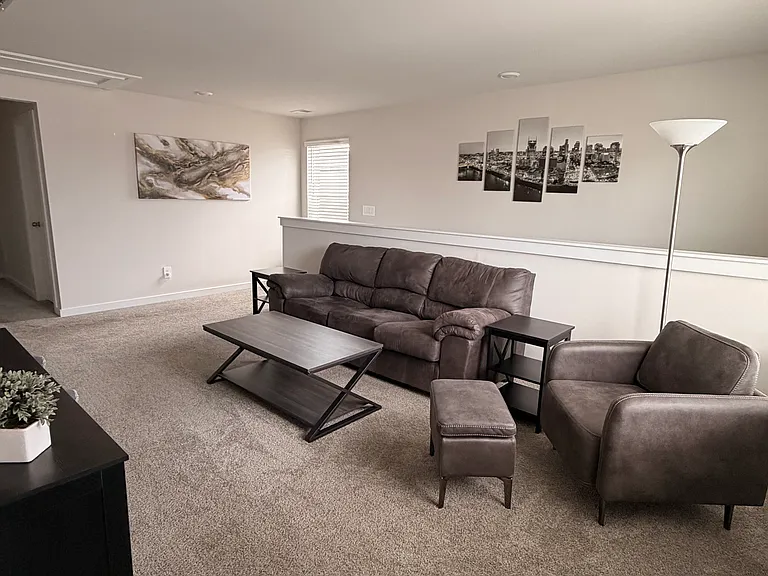 Skyridge Dr — Photo 7