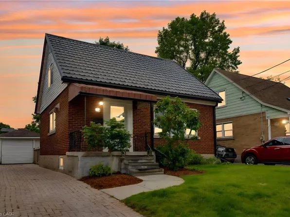 43 Brick St, Kitchener, ON N2H 3L2