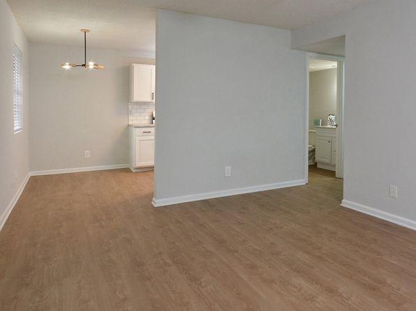 206 Scientific St #Q