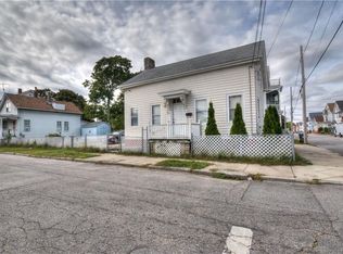 40 Dewey St, Providence, RI 02909