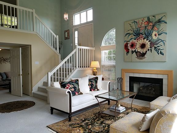 2nd image of 913 Eagleton Dr #46-11