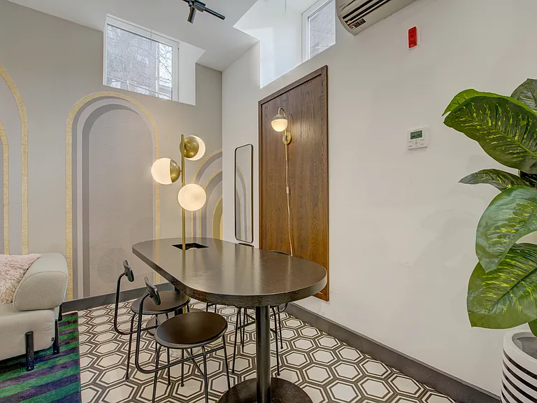 186 N 6th St #401 — Photo 24