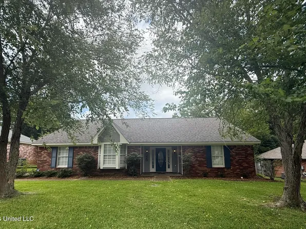 220 Cobblestone Dr, Madison, MS 39110