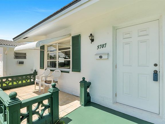 4th image of 5707 NW 87th Avenue