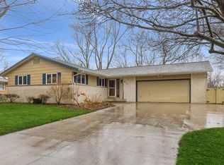 917 Arkansas Ave, Ames, IA 50014