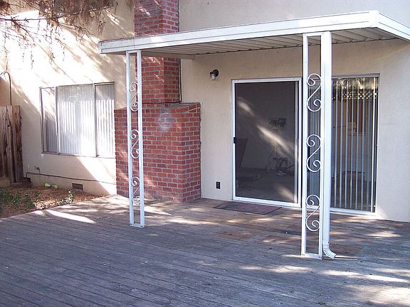 2nd image of 1518 Lexington Dr