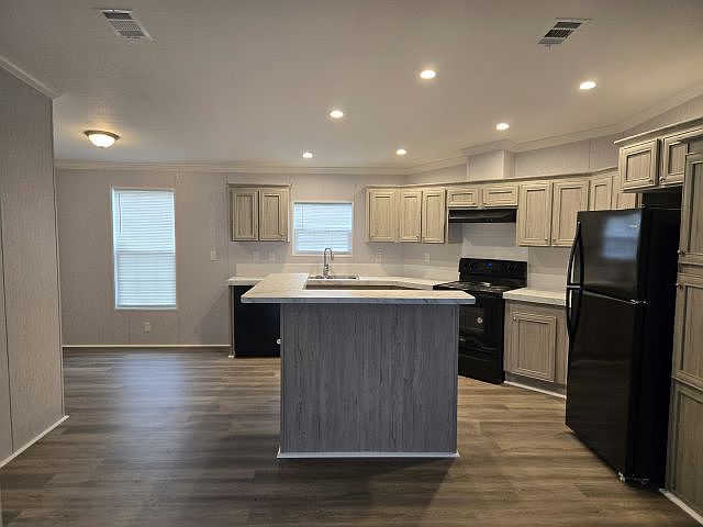 1st image of 201 Willow Ln #361