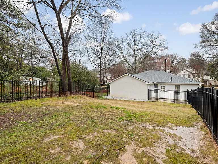 1406 Cartecay Dr — Photo 26