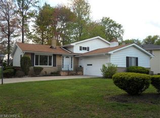 7401 Baldwin Creek Dr, Middleburg Heights, OH 44130