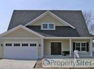 1633 Amberly Ct SE, East Grand Rapids, MI