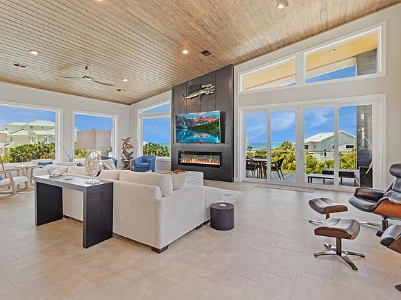 5th image of 563 Secluded Dunes Dr